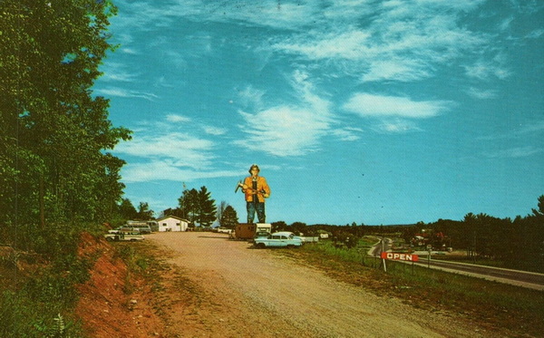 Iron Mountain Iron Mine - Old Postcard View (newer photo)